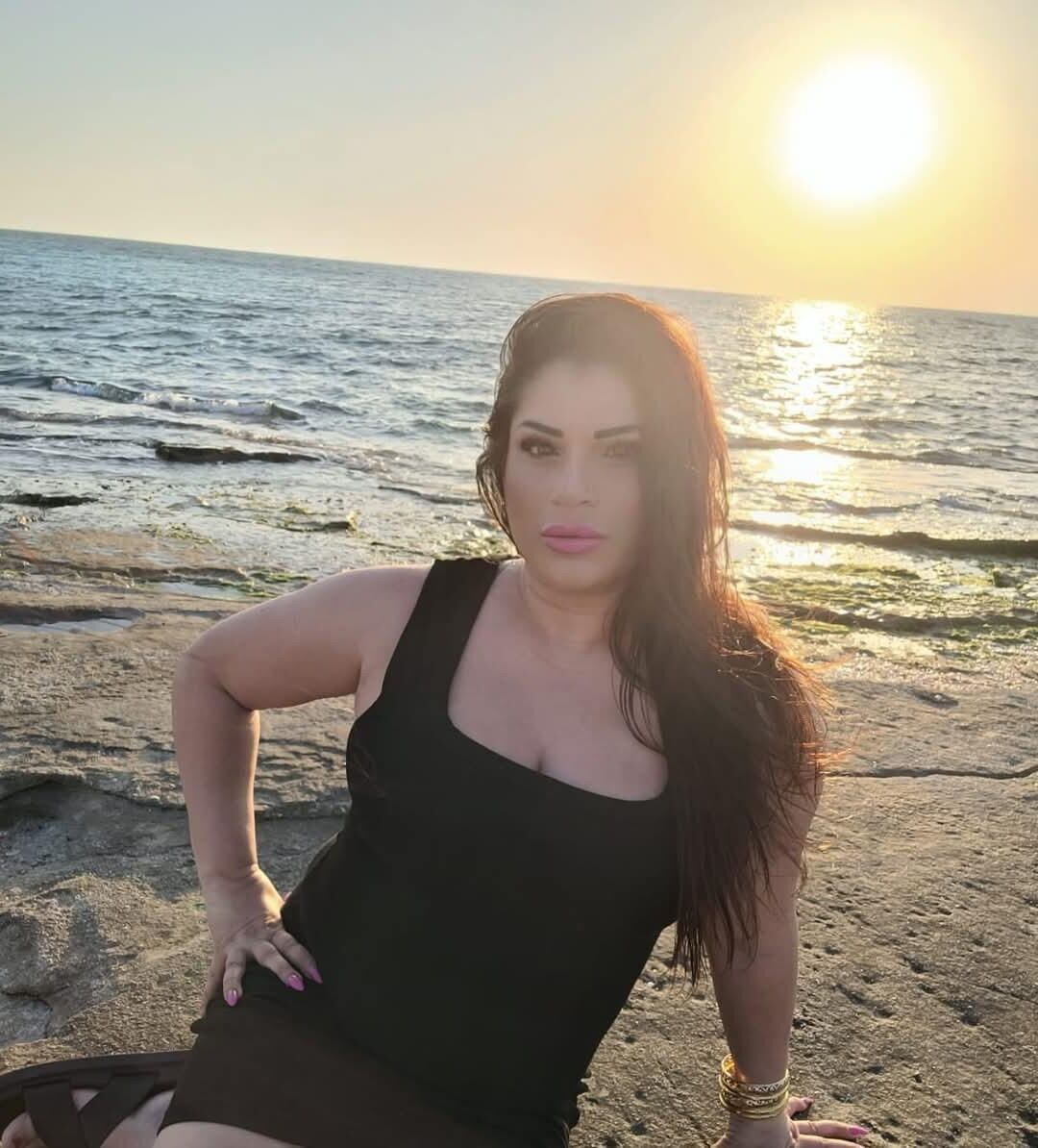 Divorced Israeli MILF REUT