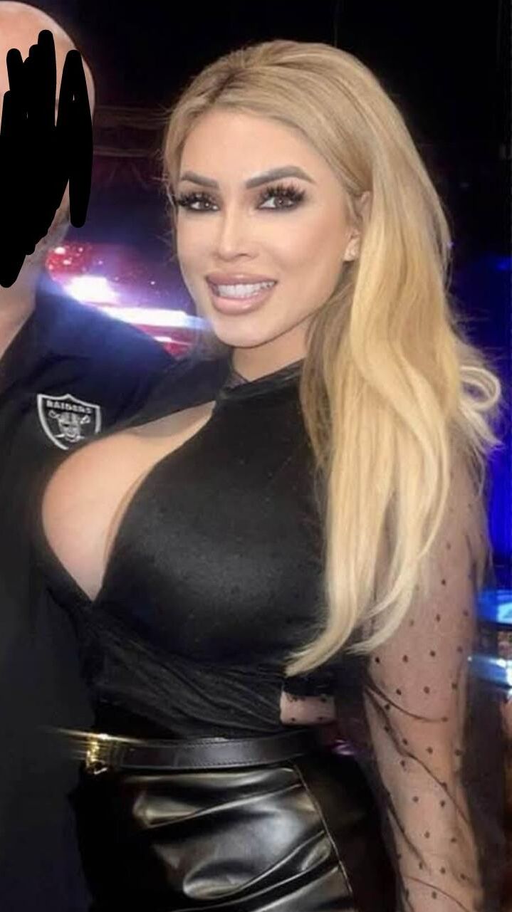 Ultimate Bimbo Milf Mom 