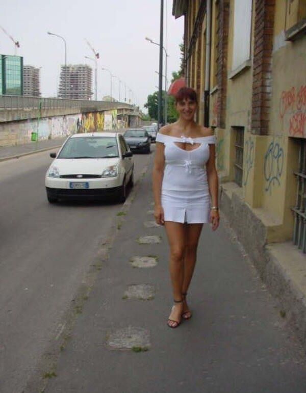 Milfs and mothers 