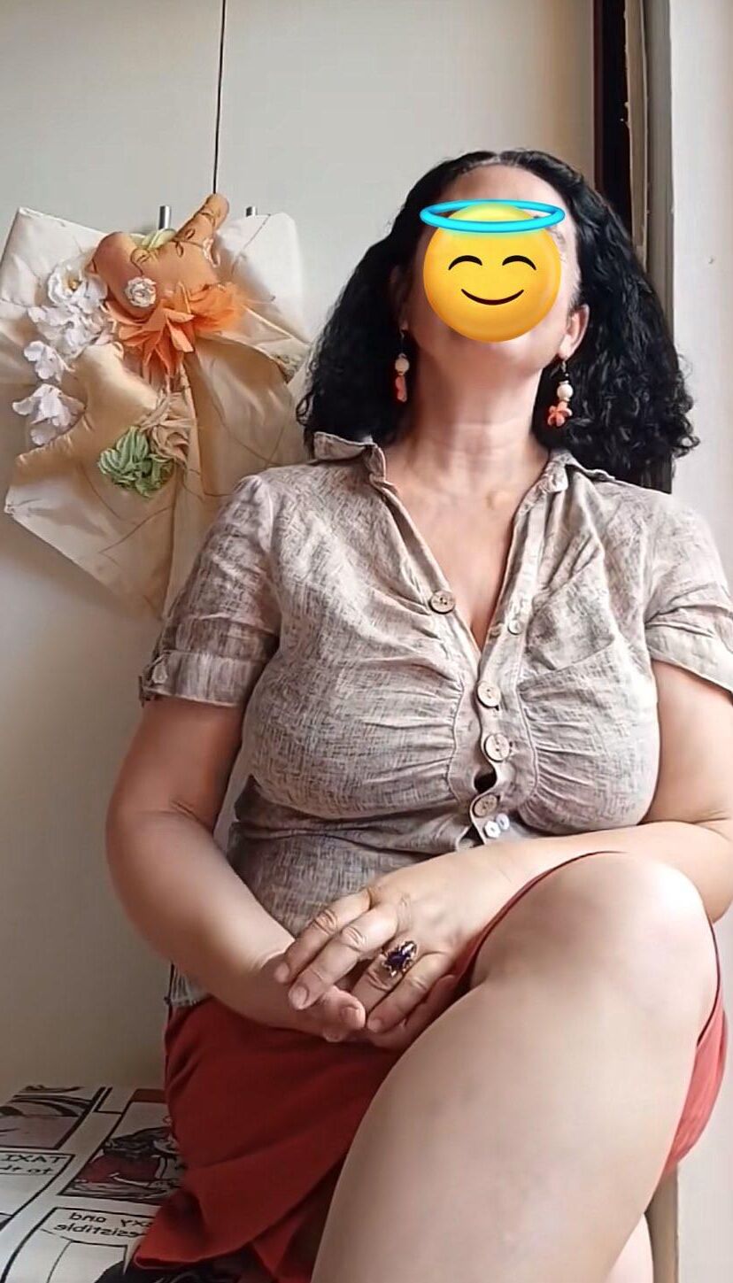 Massive tits milf