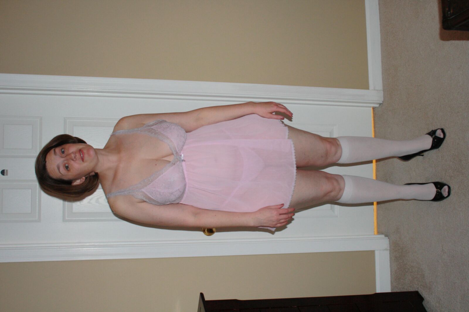 Dumb Slut Carrie Lynn nd Photoshoot: Carrie in Whoreland