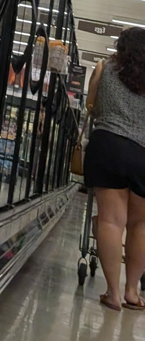 Shopping for milfs