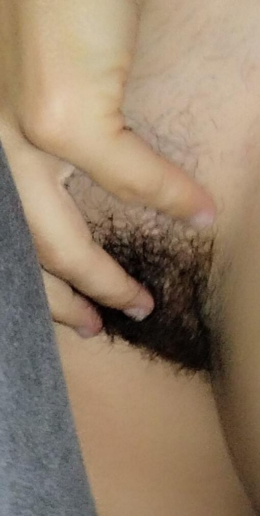 honey you show us your pussy?