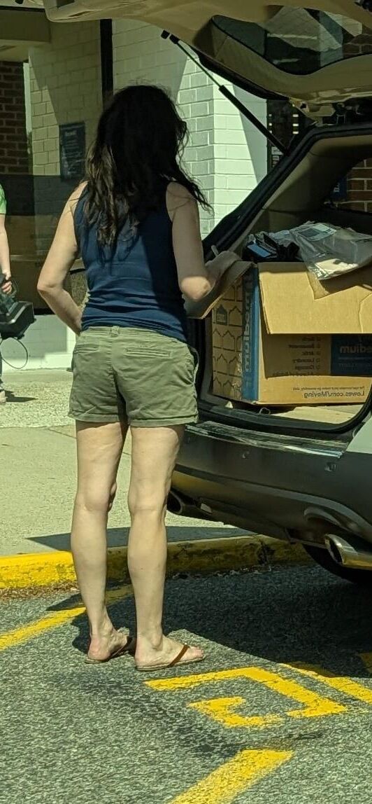 Shopping for milfs