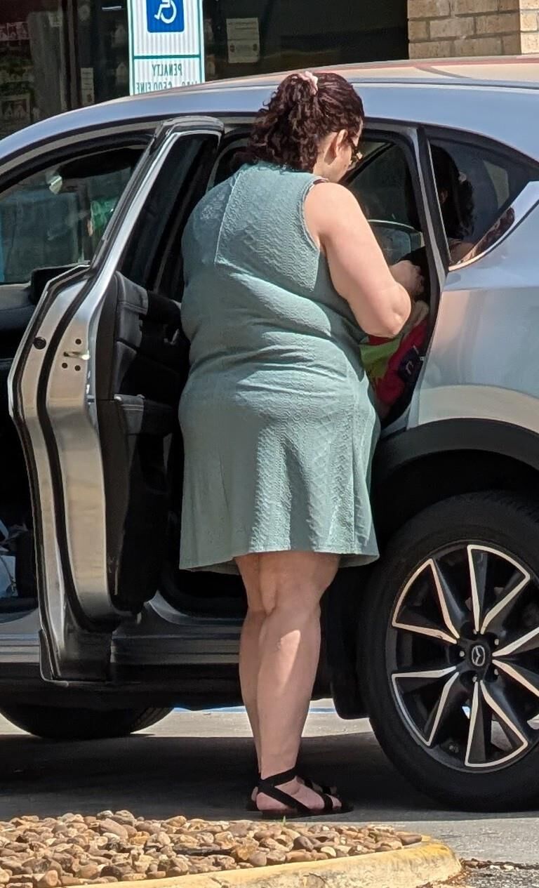 Shopping for milfs