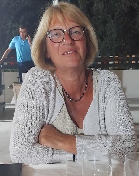 mature naturiste blonde