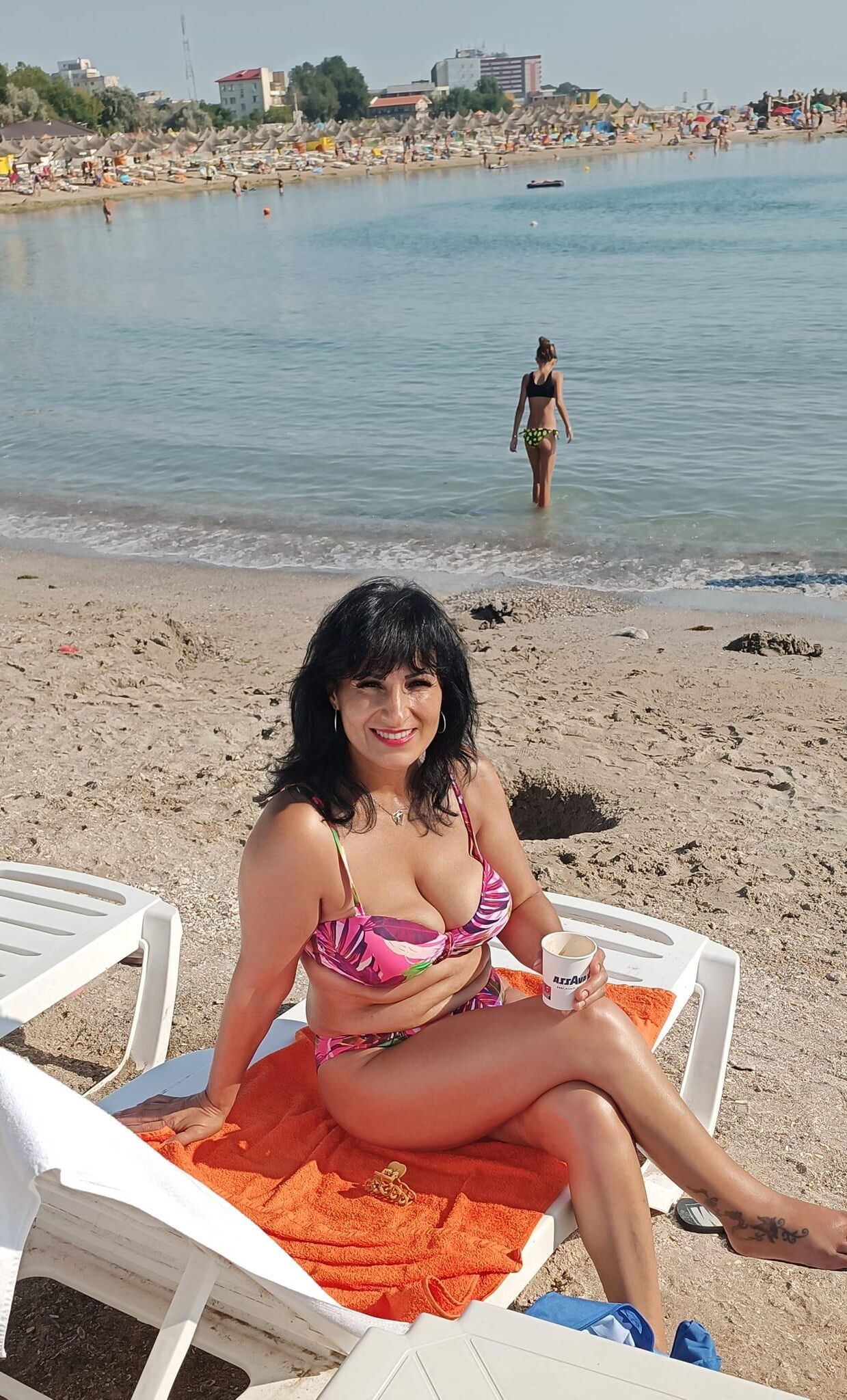 Romanian MILF Madalina