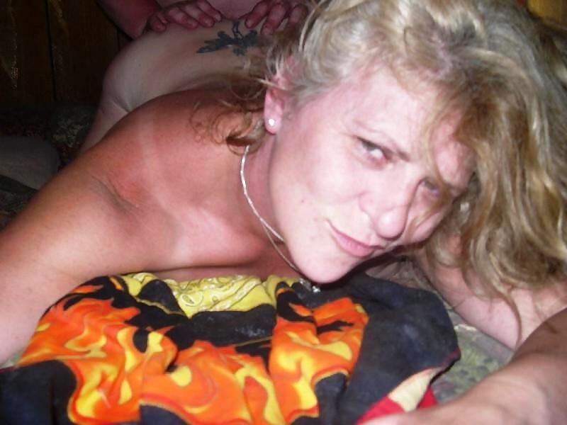  Milfs and mothers 