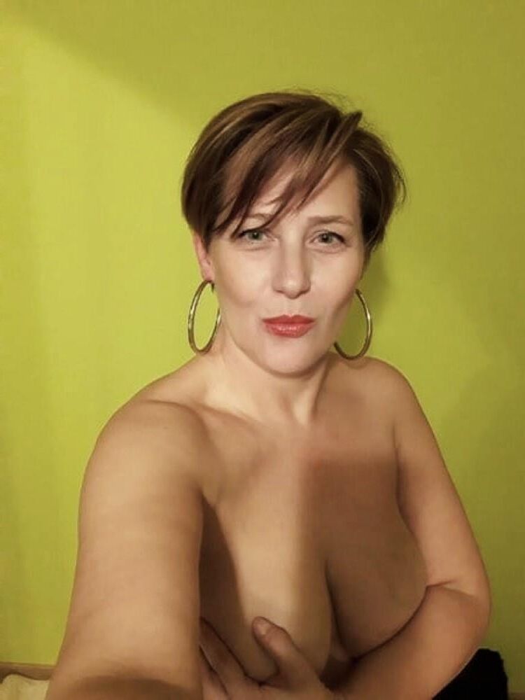 Джола
