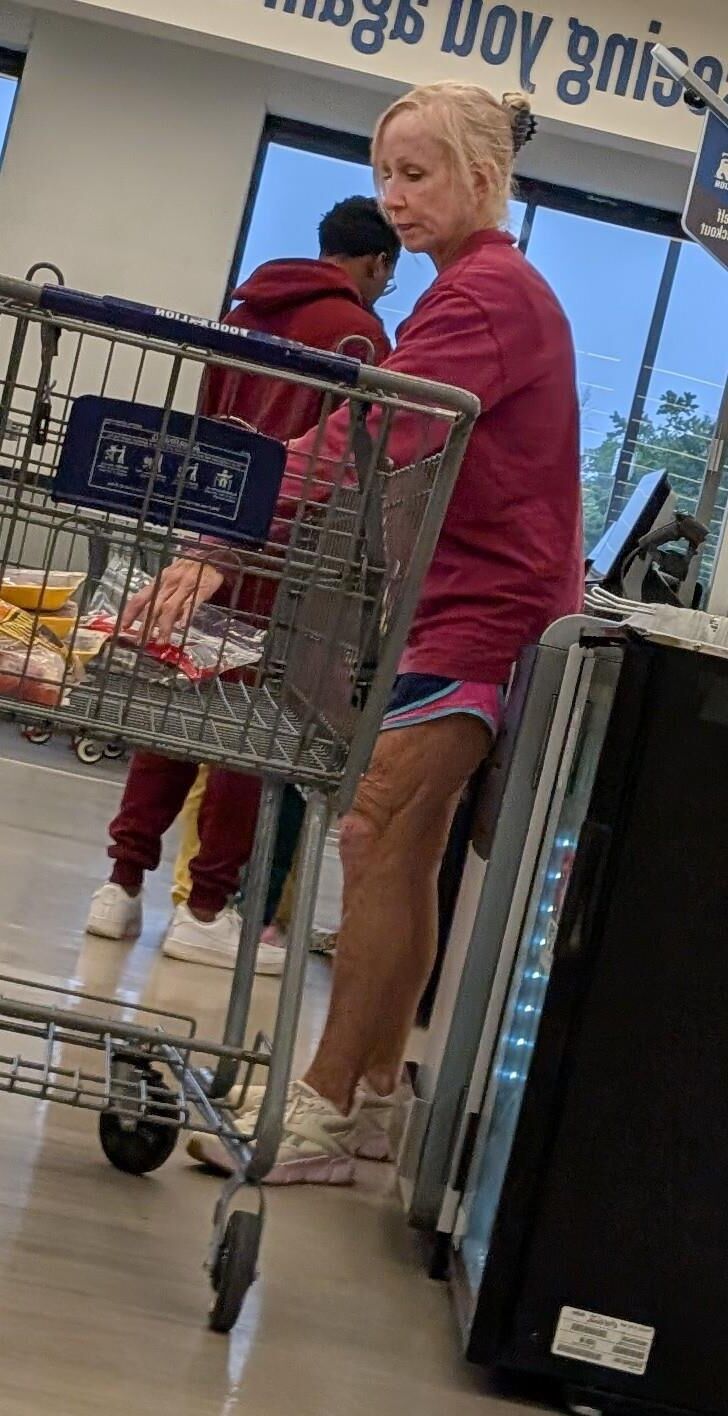 Shopping for milfs 