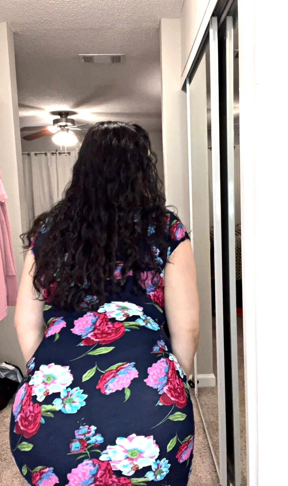 Hot dress stuff