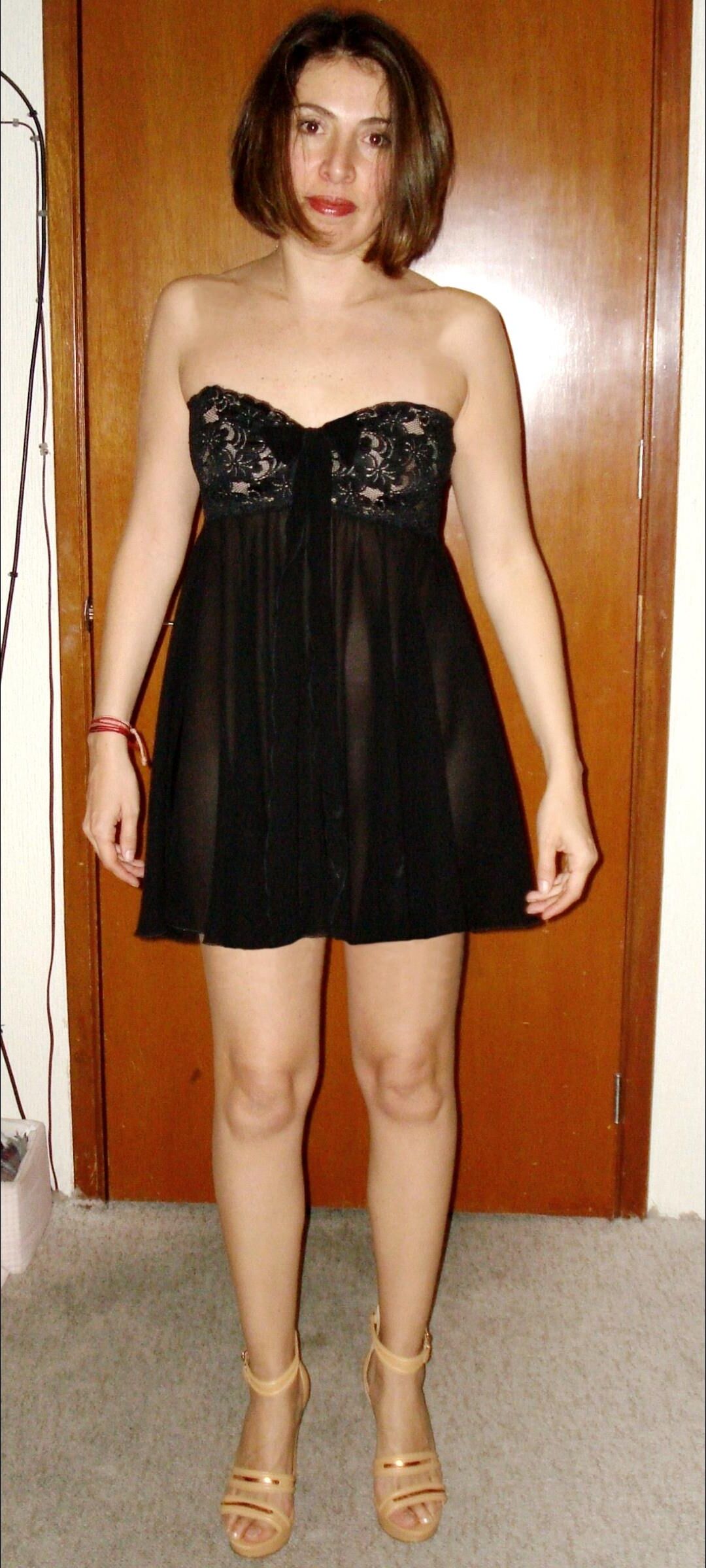 Mature_wife_Adriana