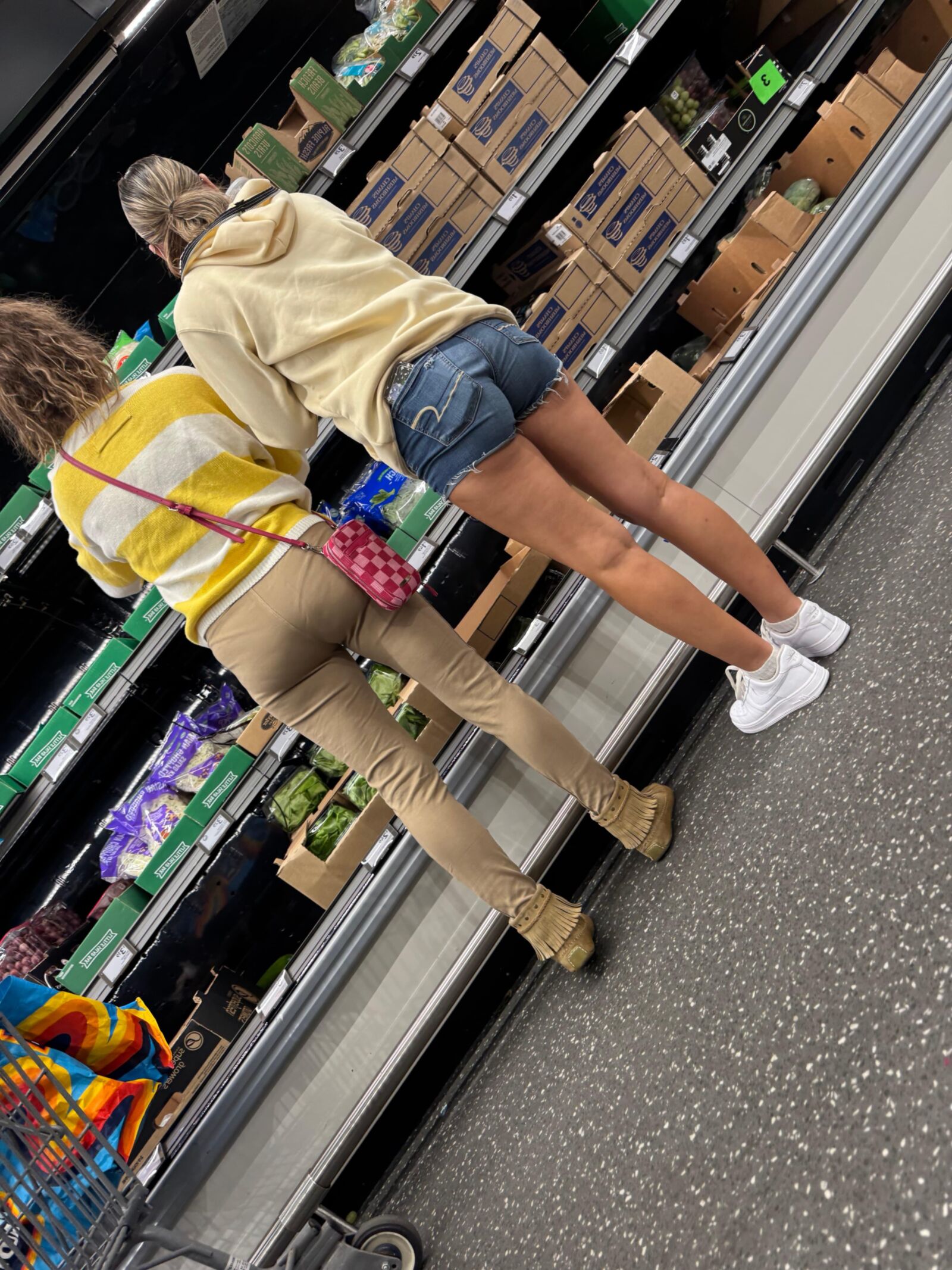 Candid Pawgs Tight Jeans and Pants