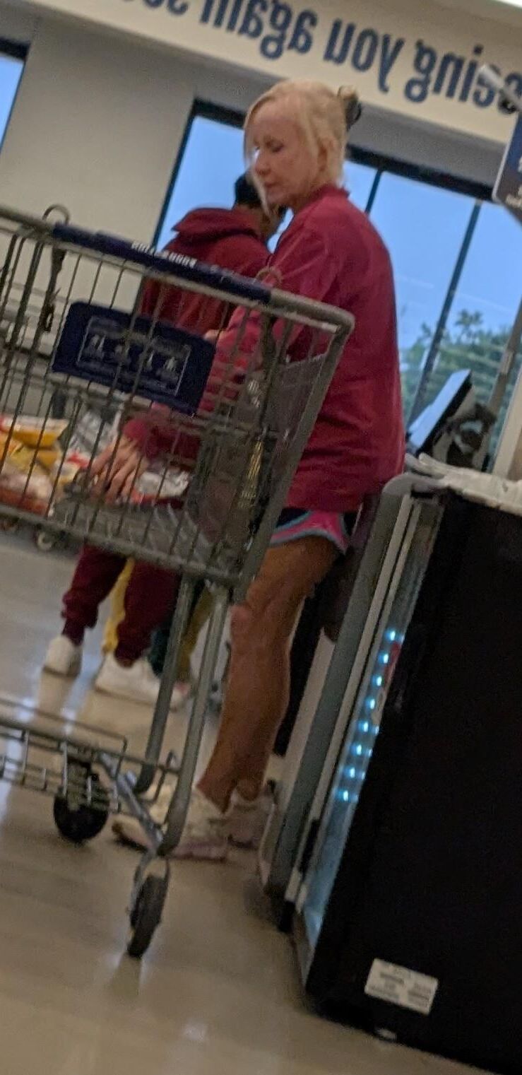 Shopping for milfs 