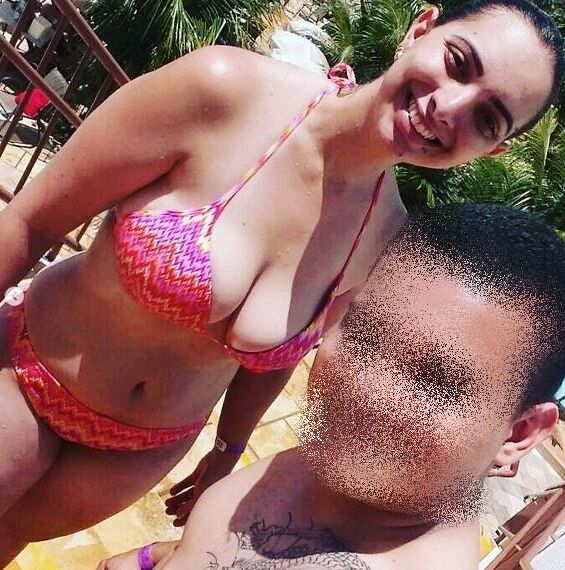 SLUT MOM HUGE BOOBS