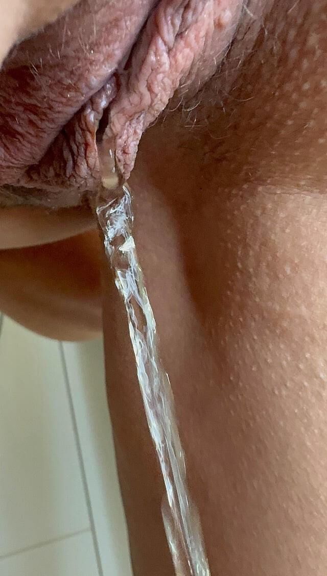 Awesome beach loving hot couple / hot body / horny piss pussy