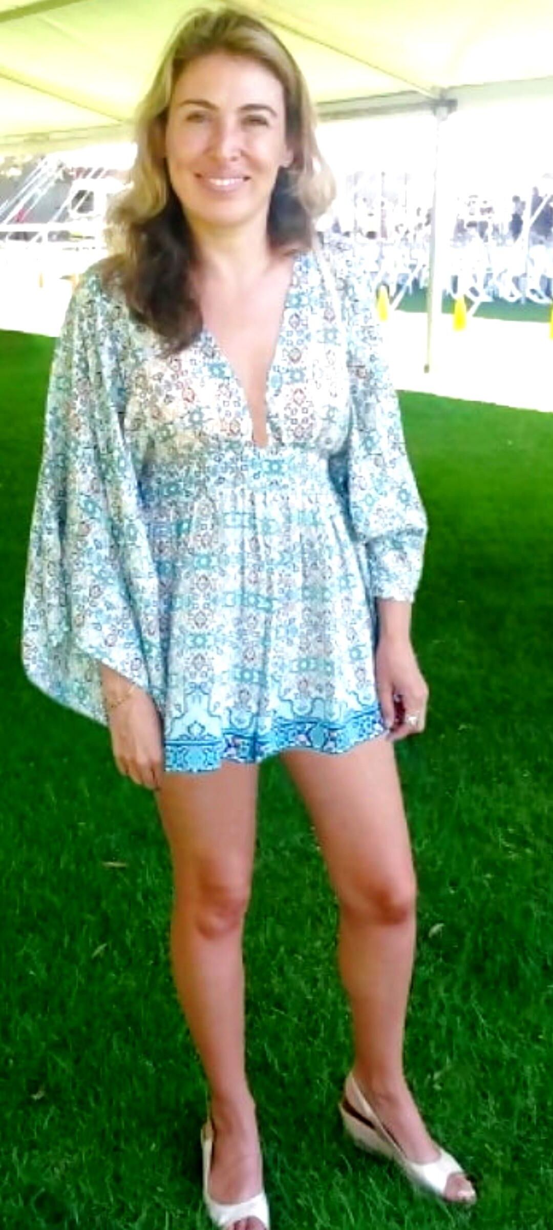 Mature_wife_Adriana