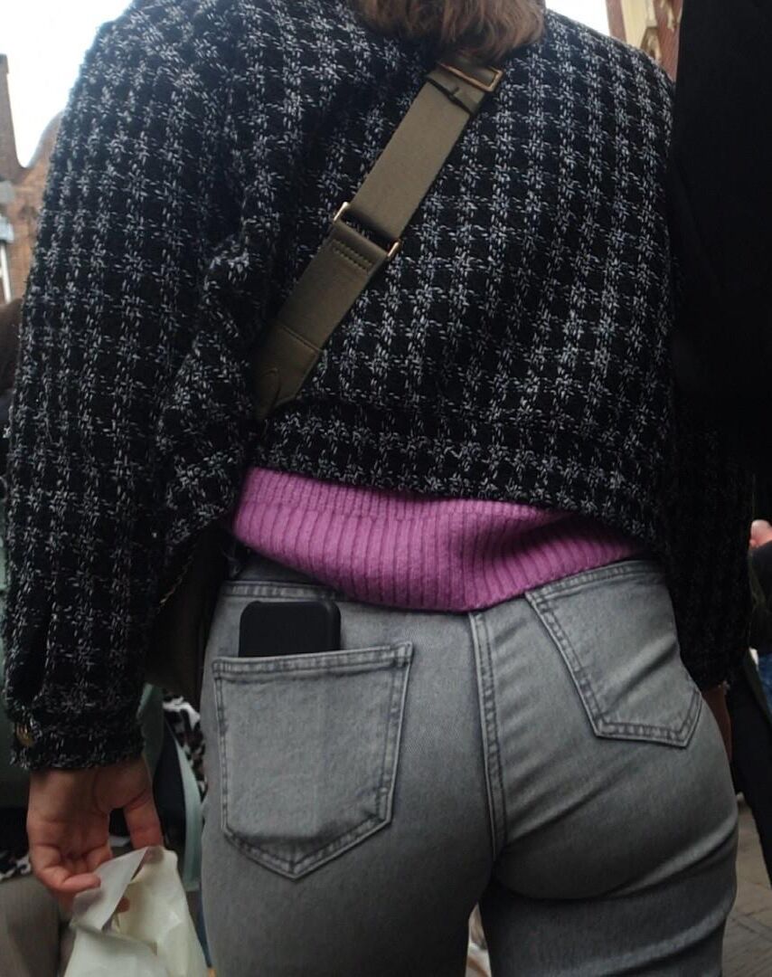 Candid Pawgs Tight Jeans and Pants