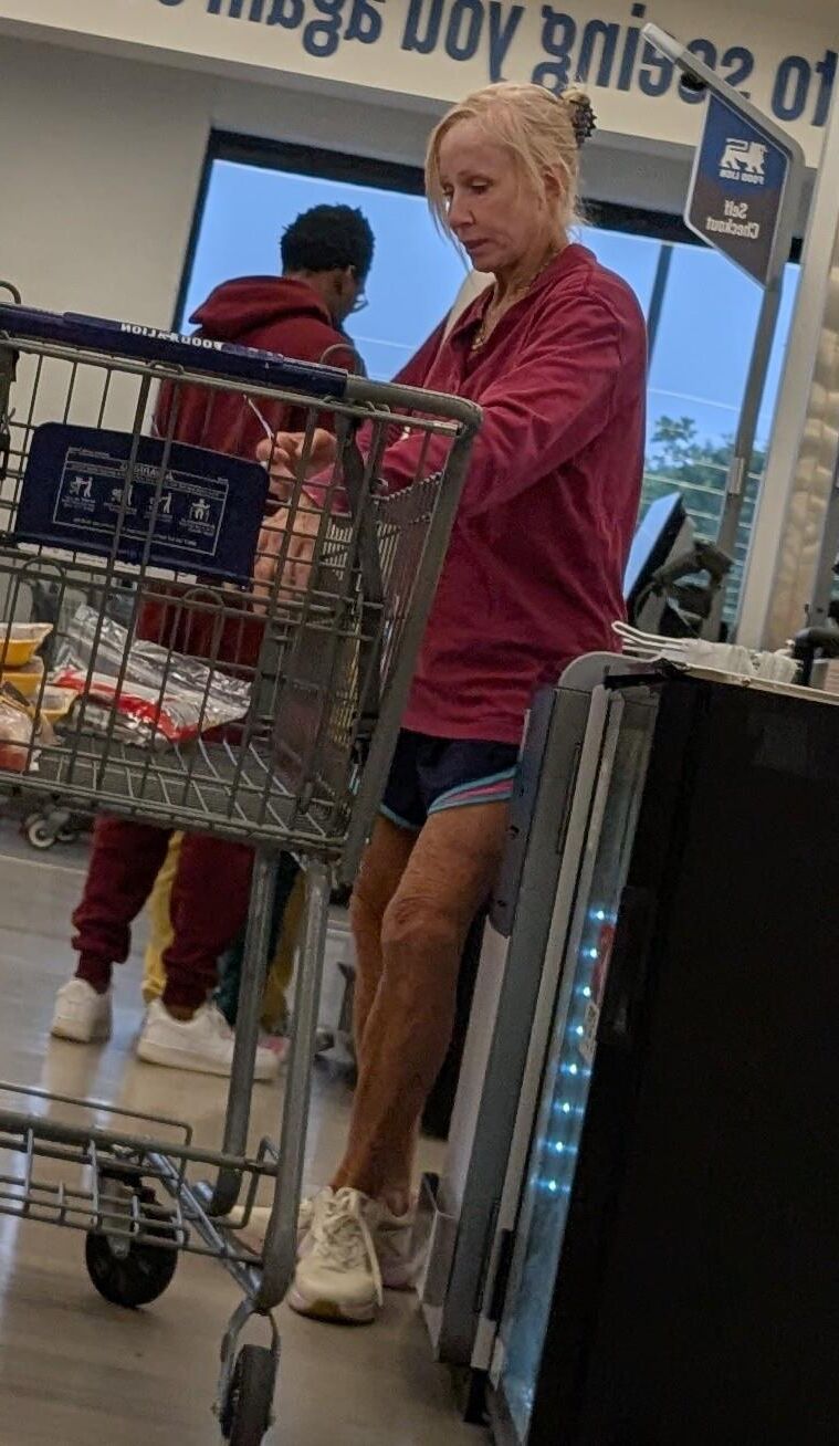 Shopping for milfs 