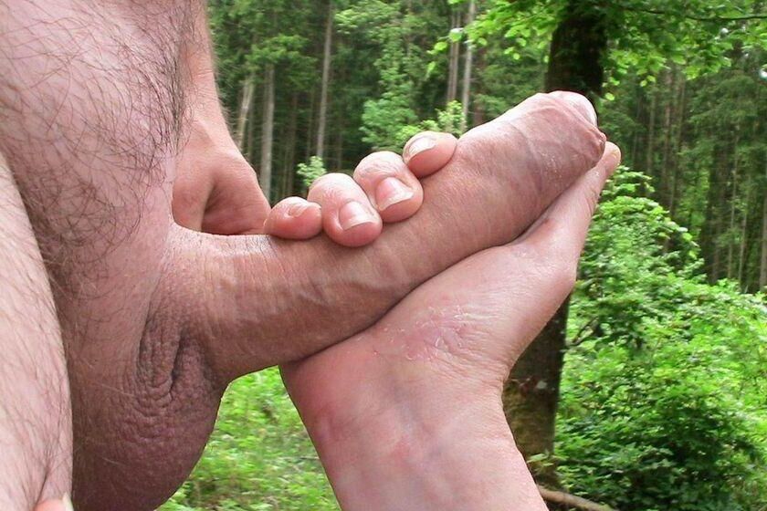WtNSFW OUTSIDE 