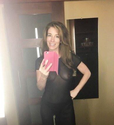 Texas Flight Attendant Wendy K
