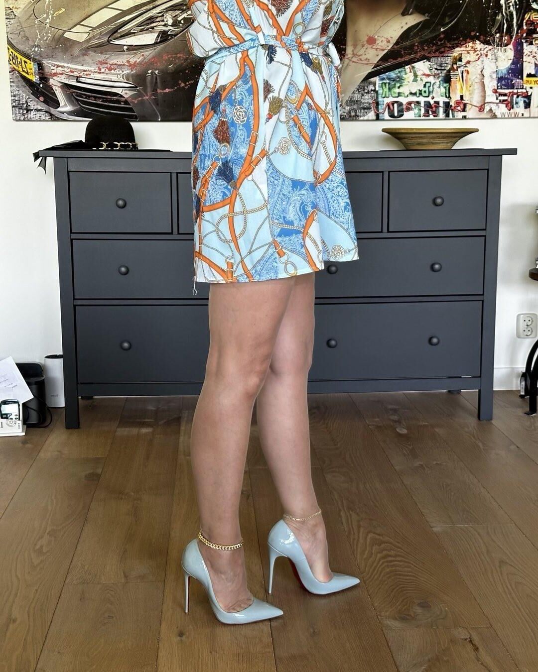 Lady M portant des bas