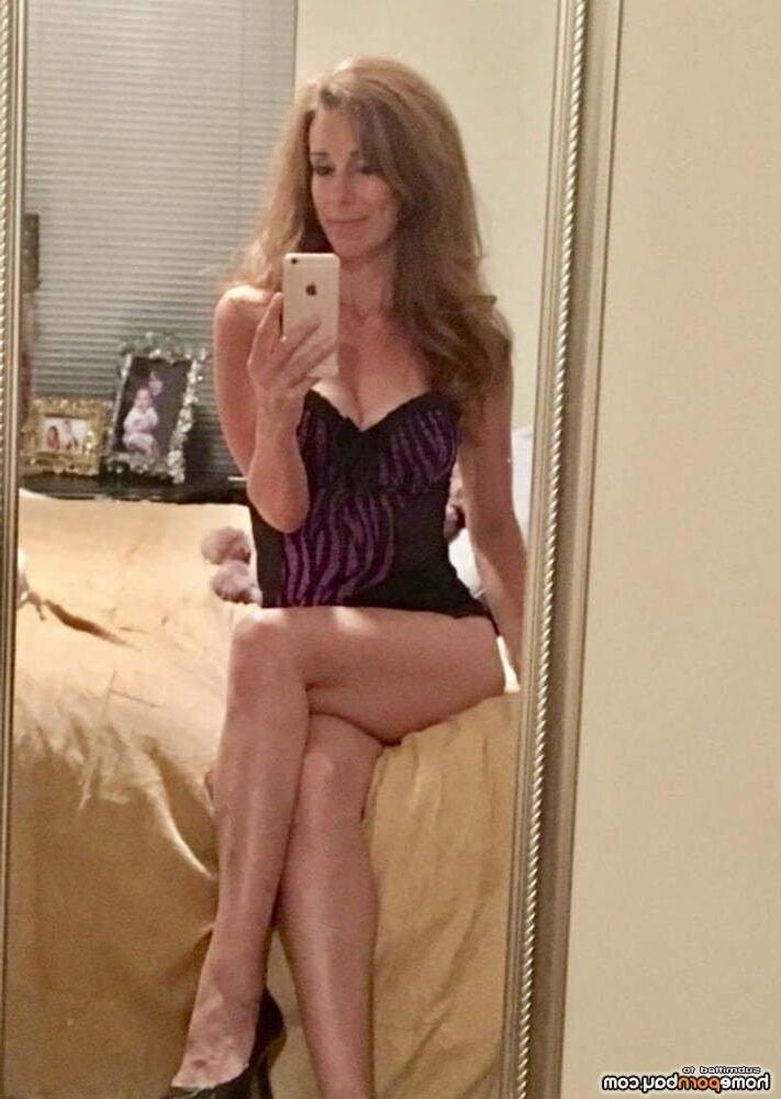 Texas Flight Attendant Wendy K