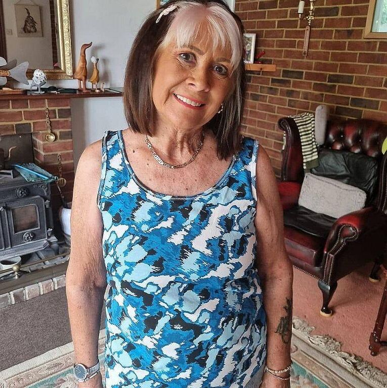 OLDER LADIES I WOULD LIKE IN MY BED N°
