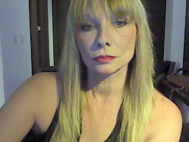 Andrea, meine liebe Mutter, she's still got it