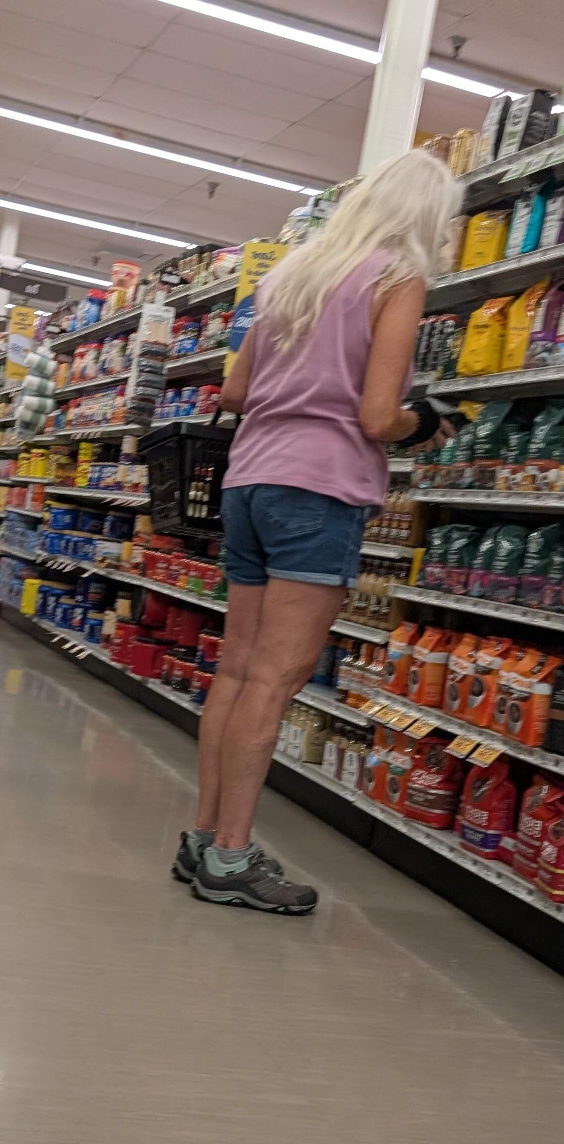 Shopping for milfs 