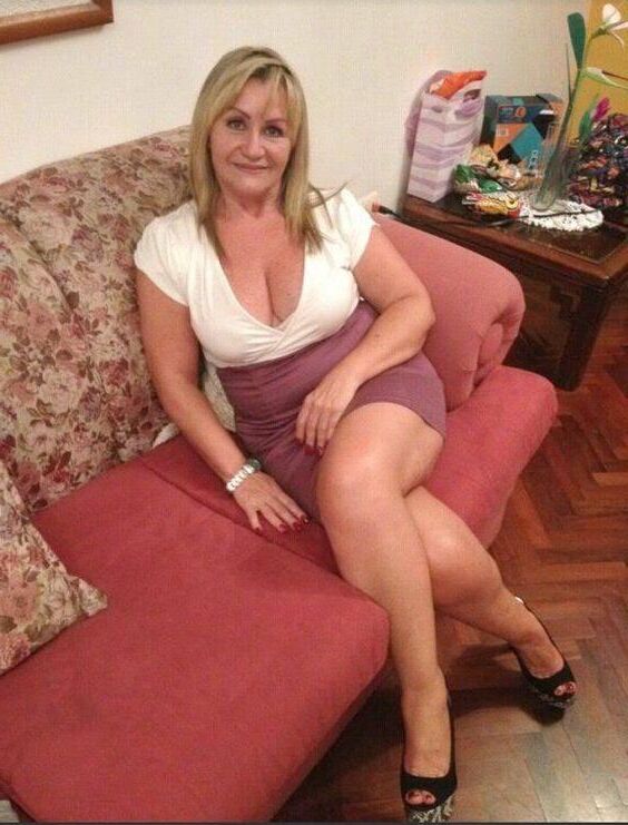 Nice et sexy mature / grand-mère (mix)