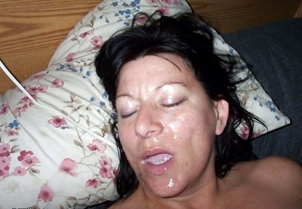 Milfs and mothers 