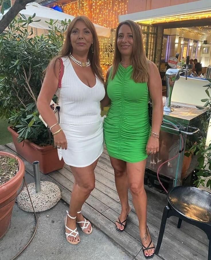 Nice et sexy mature / grand-mère (mix)