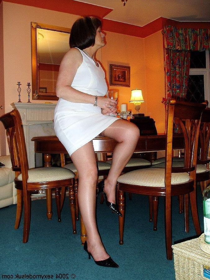 Nice et sexy mature / grand-mère (mix)