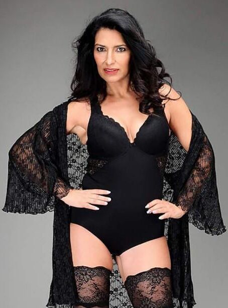 Raquel Simon reifen Modell