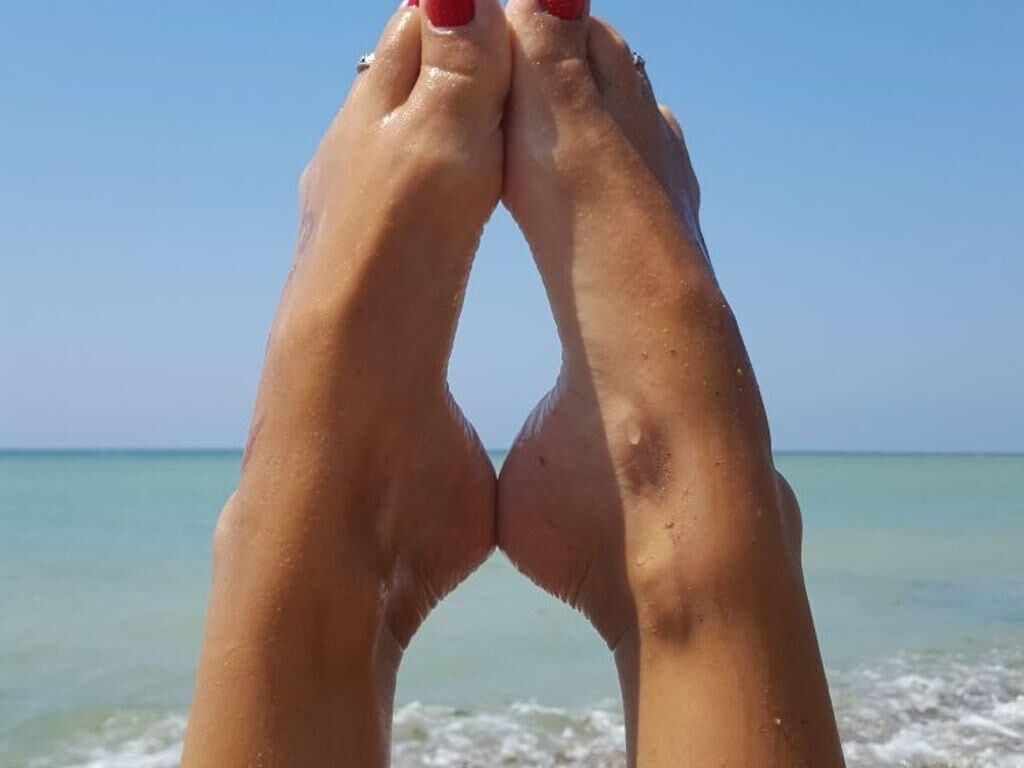 Les pieds incroyables de Shamira Wild
