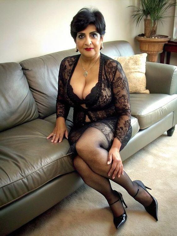 Nice et sexy mature / grand-mère (mix)