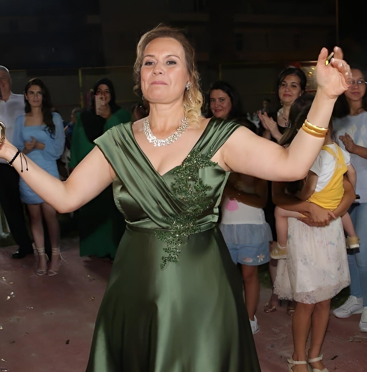 TURKISH MATURE LADY PICTURE 