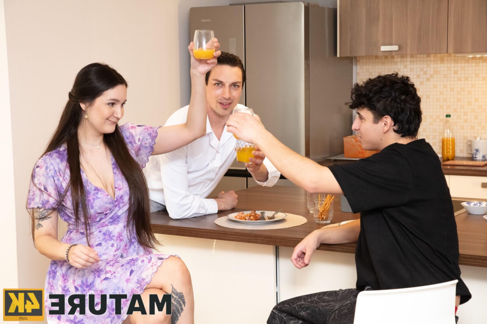 Aturaturk lynna nilsson rendüren von Männern x x px