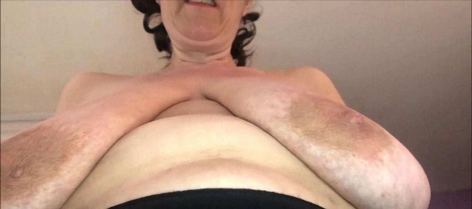DELICIOUS MATURE BOSOMS