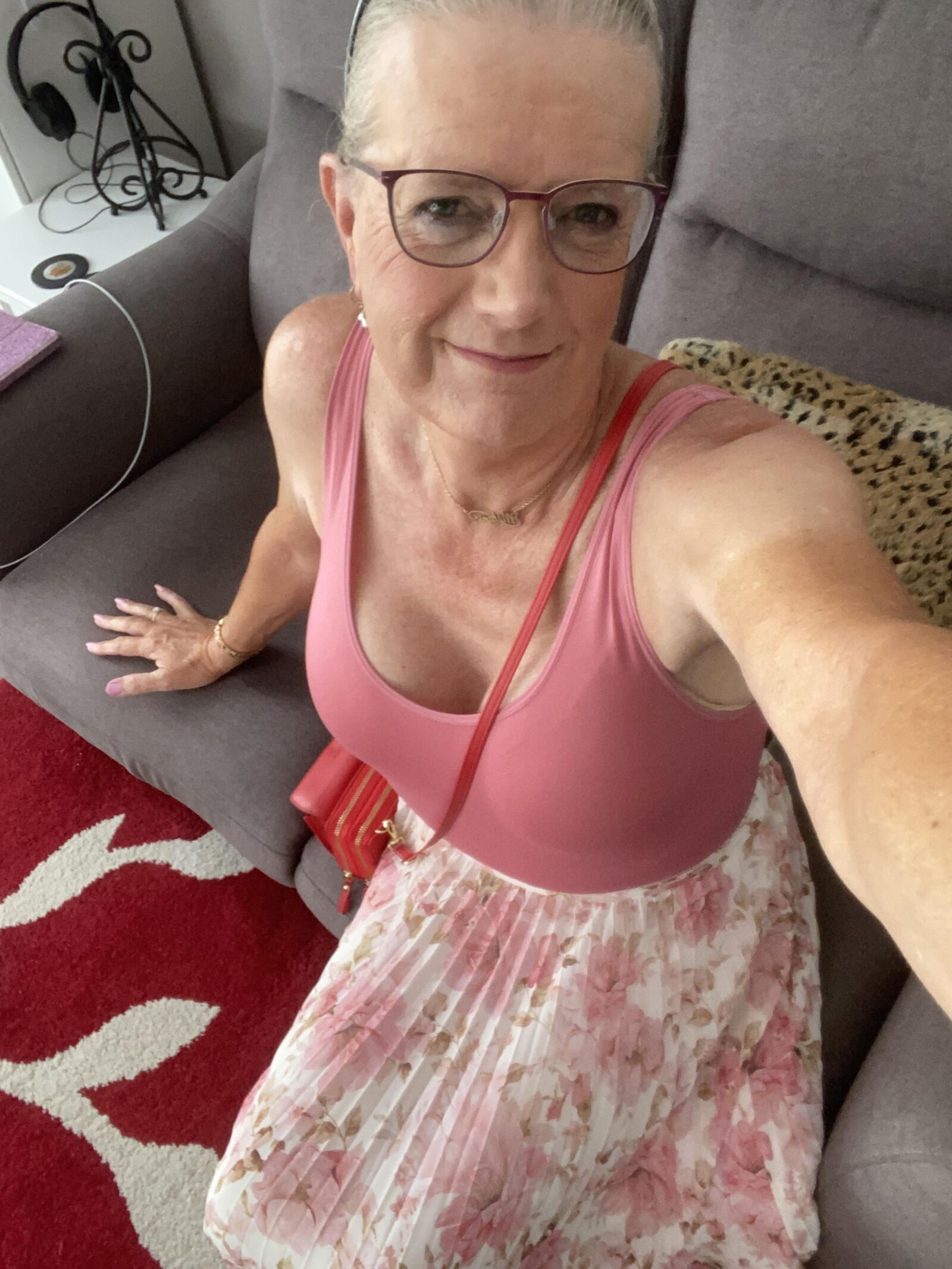 OLDER LADIES I WOULD LIKE IN MY BED N°
