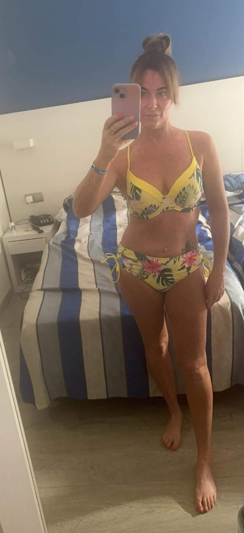 Michelle Yr Old Irish Granny Chav Fuck Hog Cum para sus imágenes