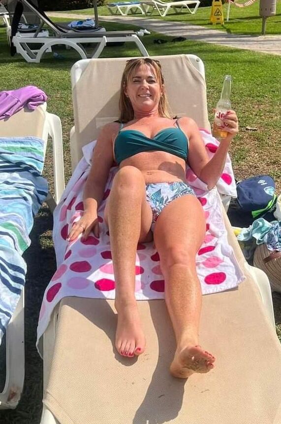 Michelle Yr Old Irish Granny Chav Fuck Hog Cum para sus imágenes