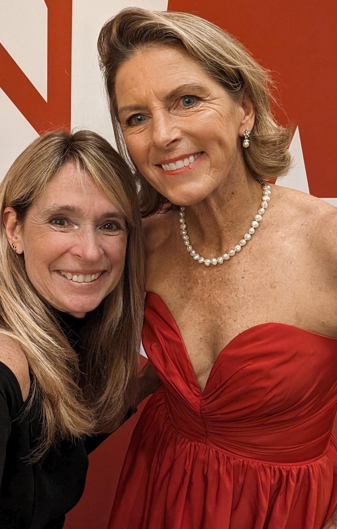 Sexy madura en los vestidos