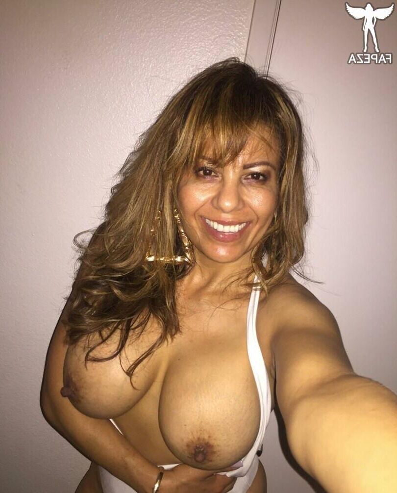 Milfs and mothers 