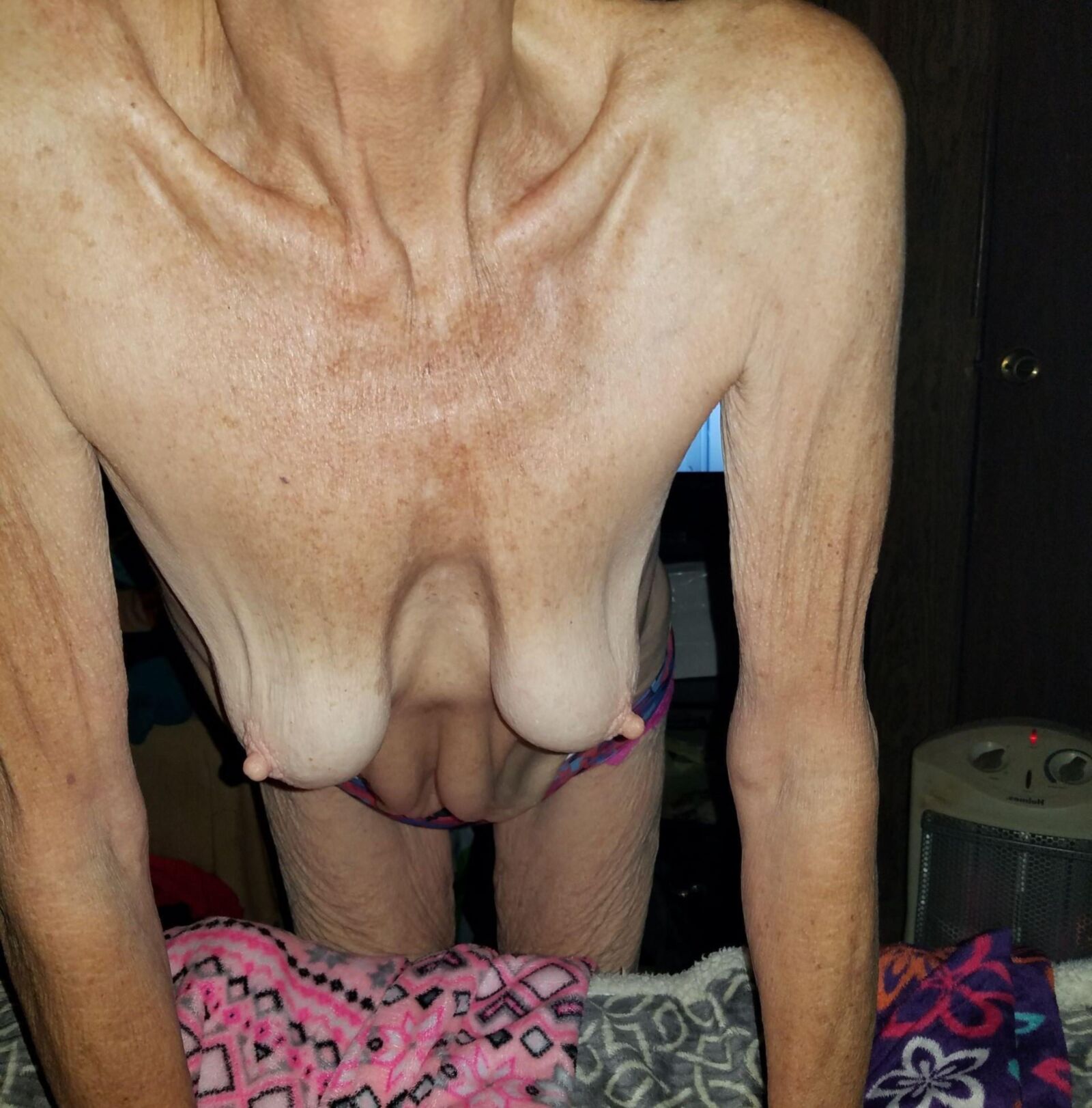 Grannies de aficionados tetas para lamer y amasar