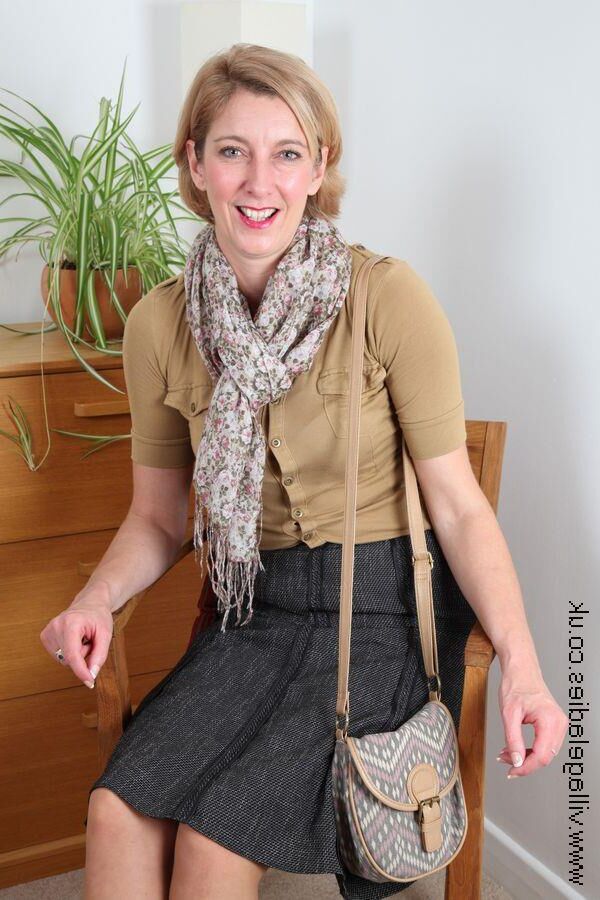 . SalAnne. Petite mum strips for the Village Ladies