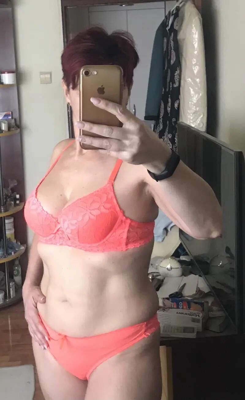 mature slut ingrid