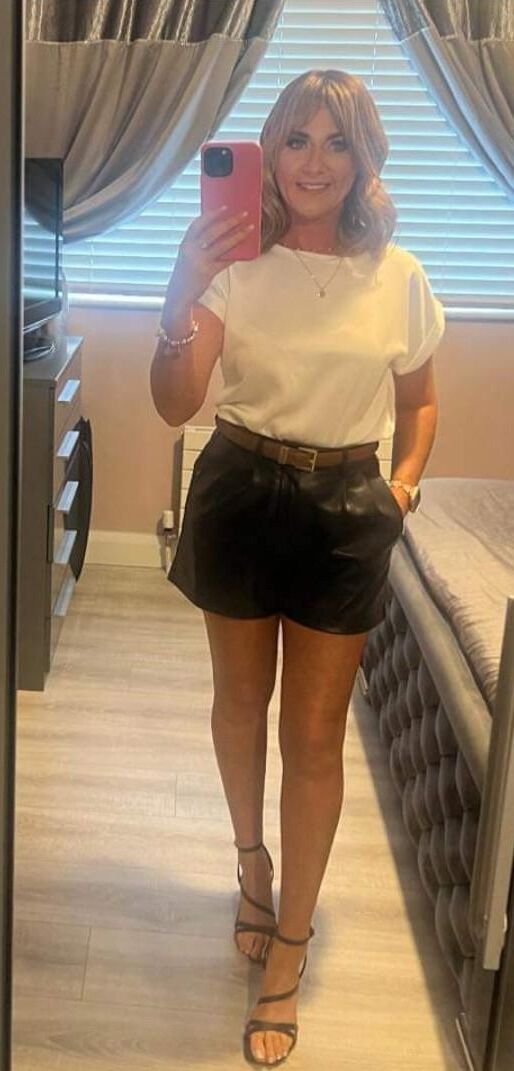Michelle Yr Old Irish Granny Chav Fuck Hog Cum para sus imágenes