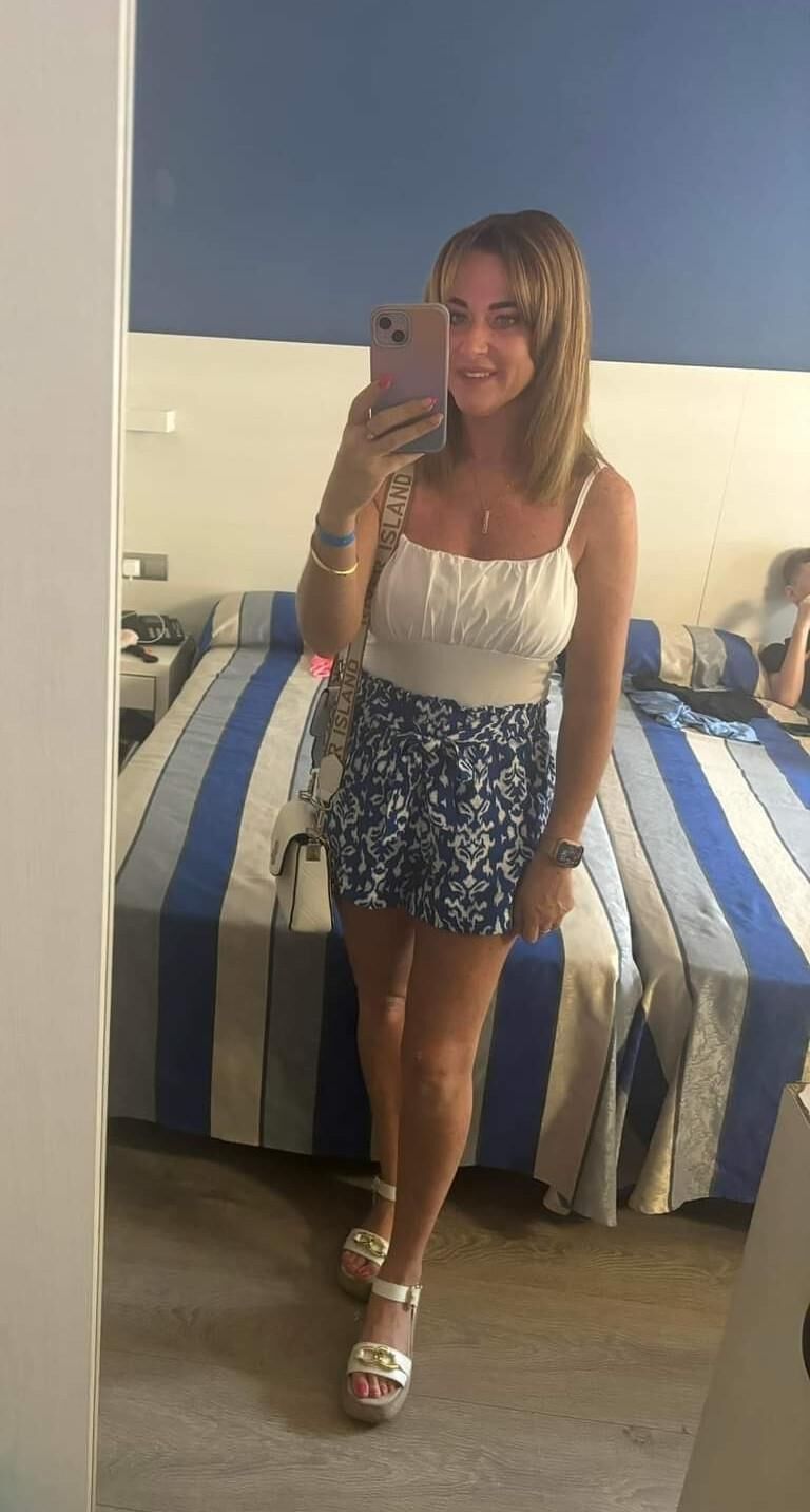 Michelle Yr Old Irish Granny Chav Fuck Hog Cum para sus imágenes